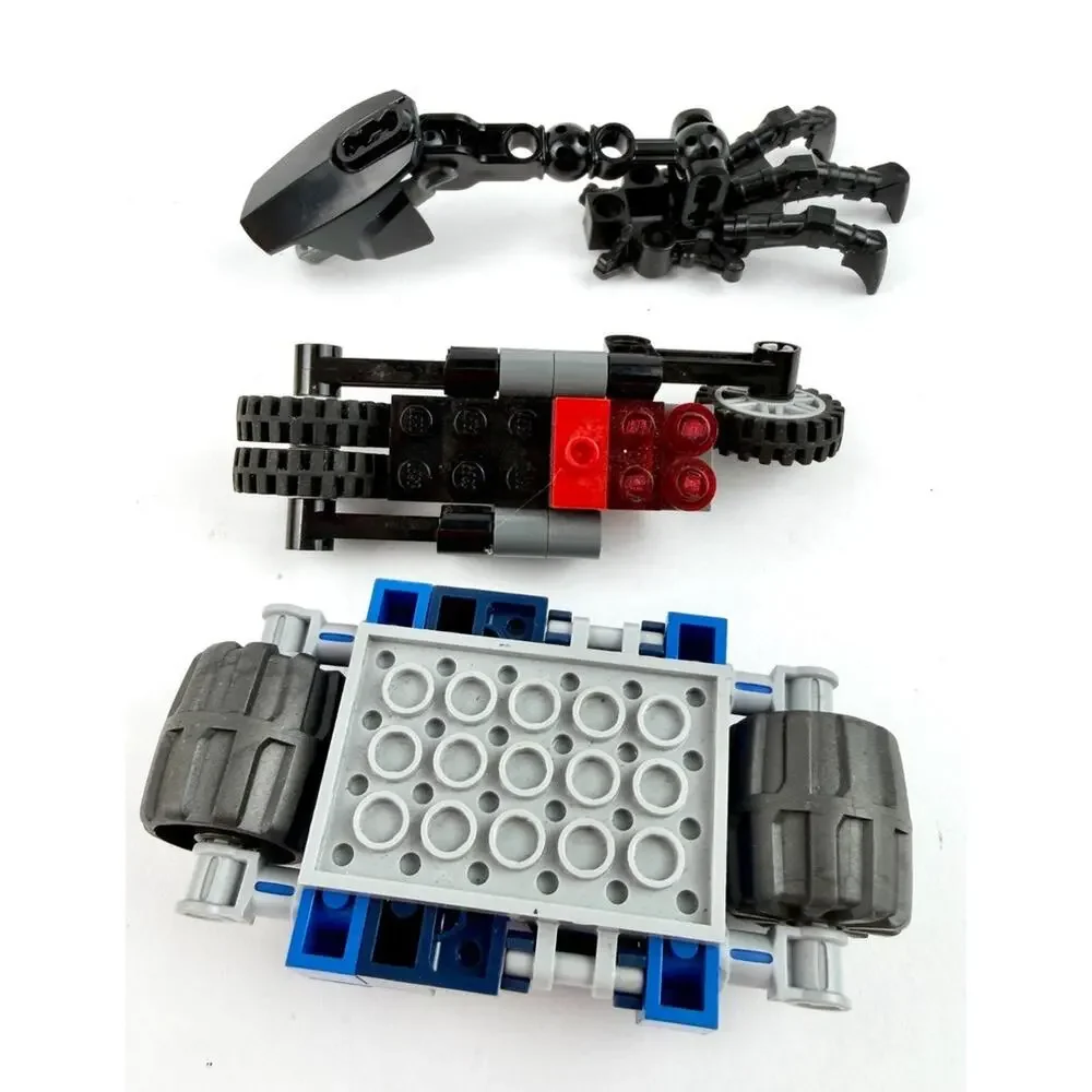 LOT LEGO Marvel 4 Super Hero Vehicle Parts & Parts of a Building VGC